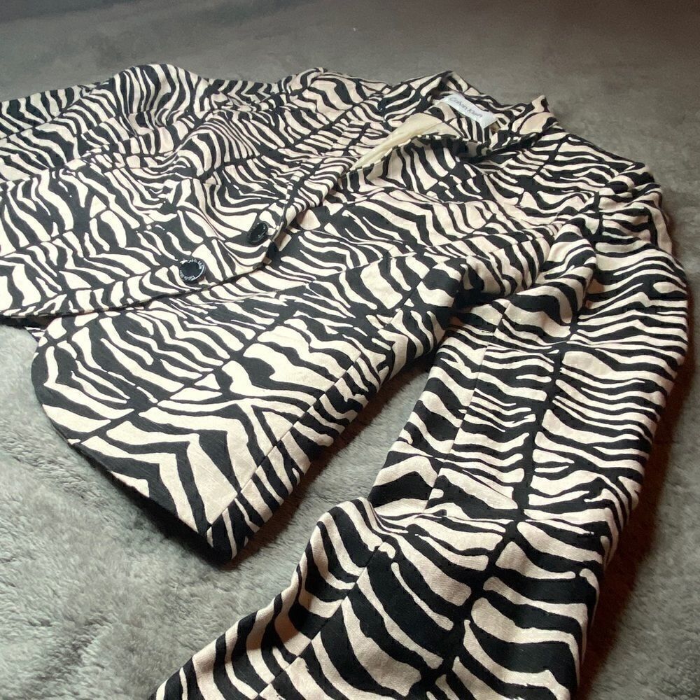 Calvin Klein Zebra Print Jacket - Picture 5 of 9